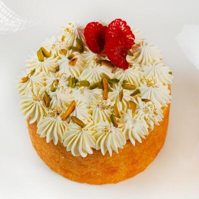 Pistachio milk cake