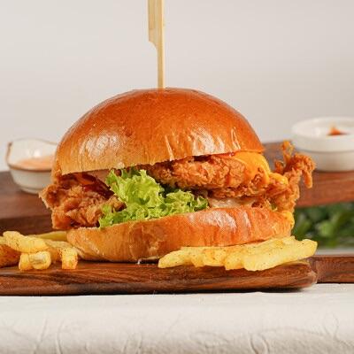 Chicken Crunchy Burger (Mega Size)