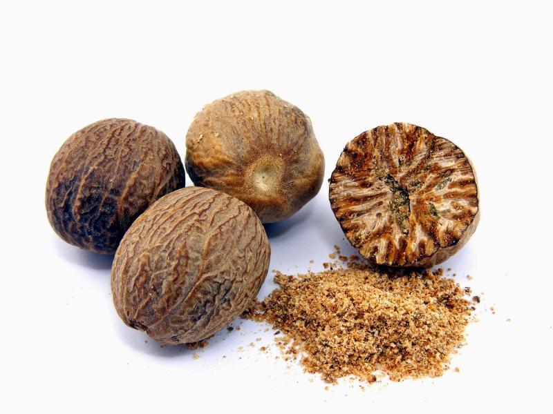 Nutmeg Whole