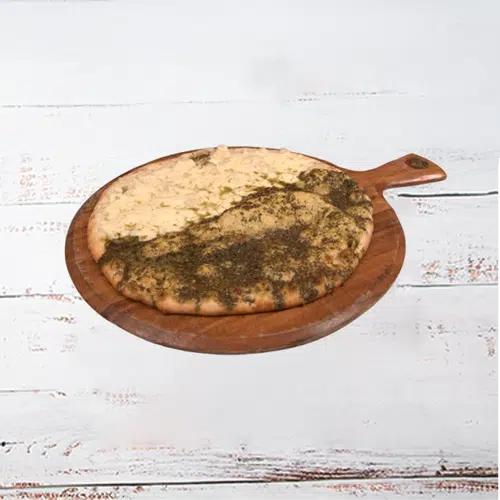 منقوشة جبنة بالزعتر