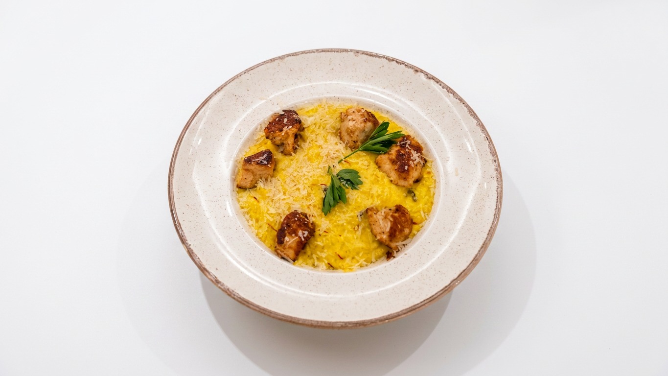 Risotto with Safron ( Choose Chicken/ Shrimp)